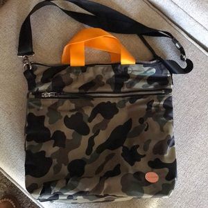 Shortylove cross body bag.